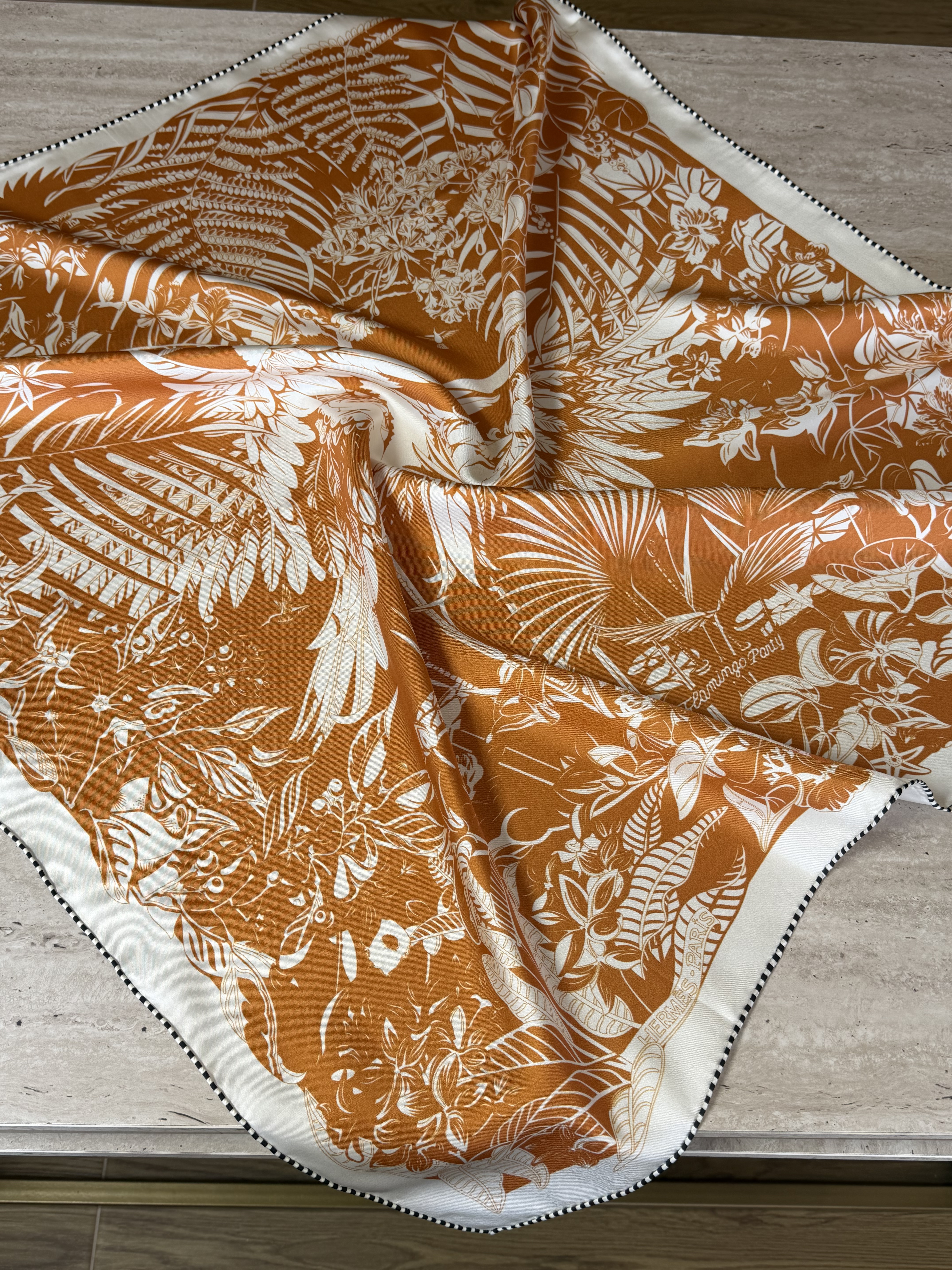 Hermès Paris İpek Eşarp | Flamingo Party Turuncu Tropikal Desen