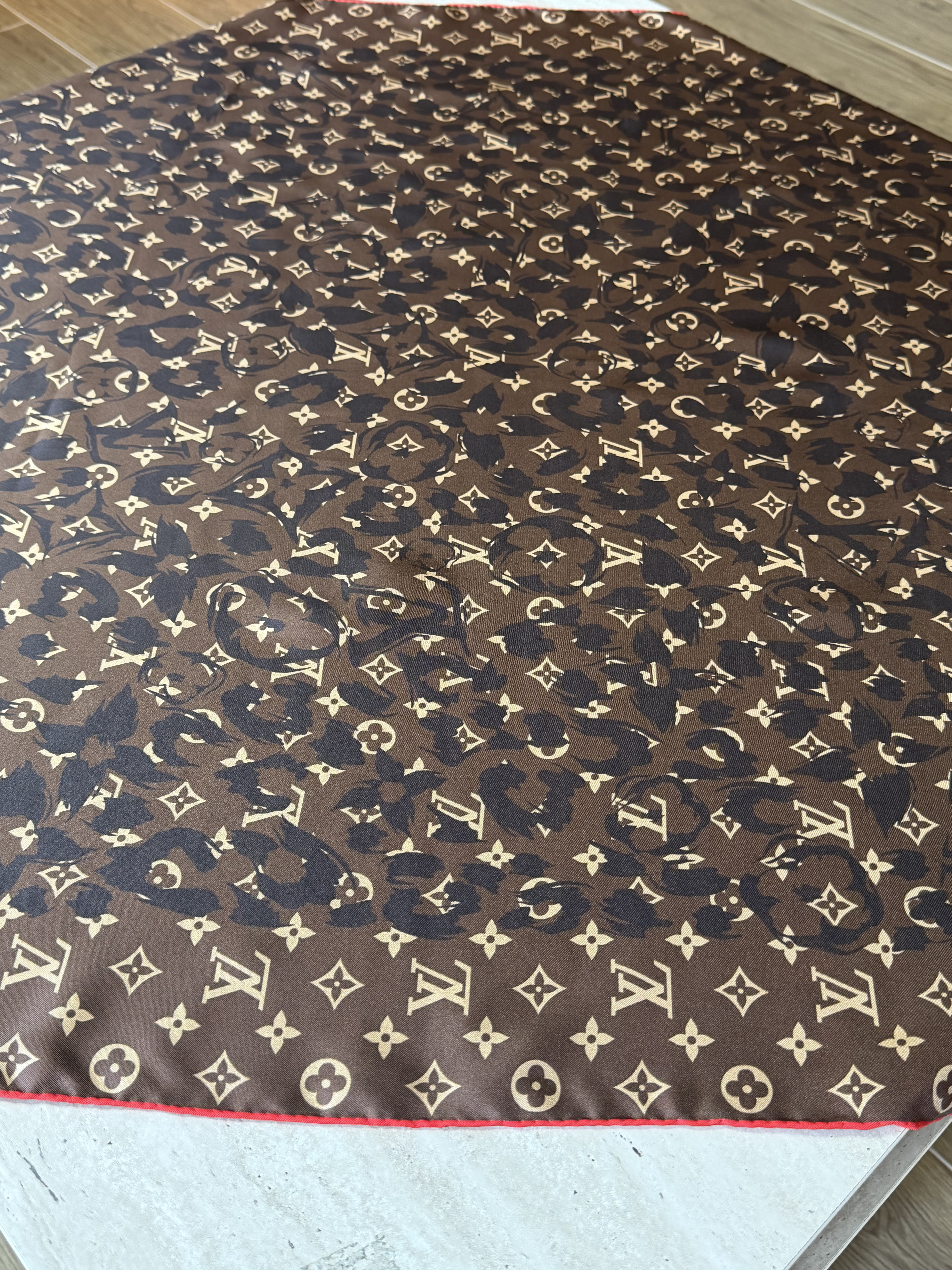 Louis Vuitton İpek Eşarp | Monogram Kahverengi Kare Eşarp - Görsel 2